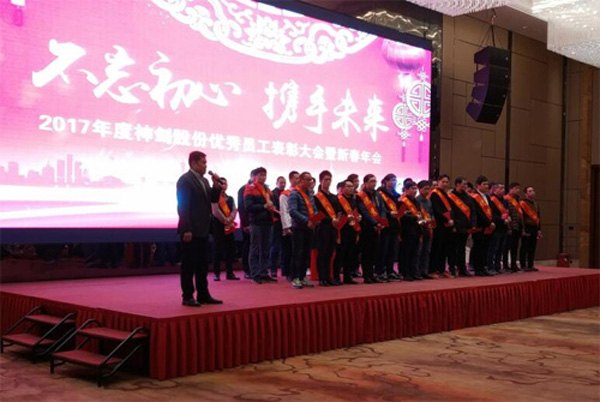 b3ff2ee63ade4b98b28202c96e72c514